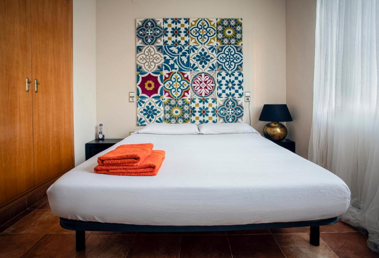 Cozy Apartment Near The Center, Torres De Serrano Valencia Eksteriør billede